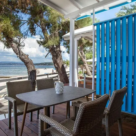 Parque de Campismo & *