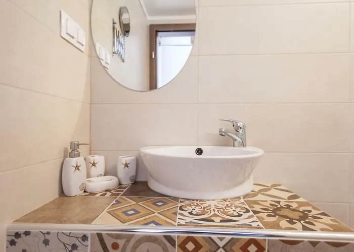 营地 & 欧拉努波利斯