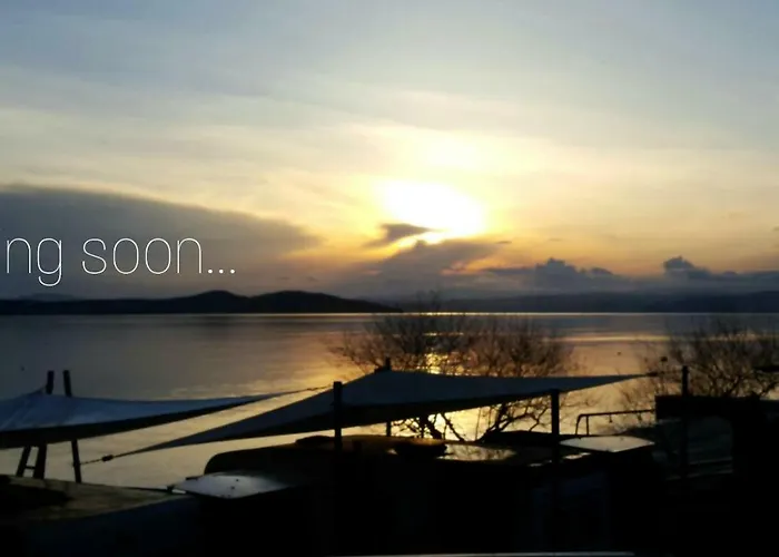 & 营地 欧拉努波利斯