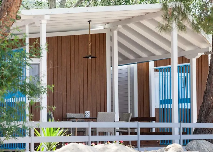 营地 & 欧拉努波利斯