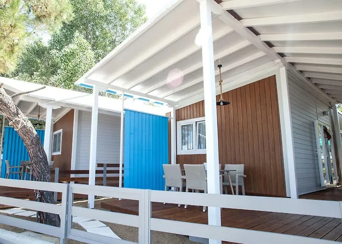 & 营地 欧拉努波利斯